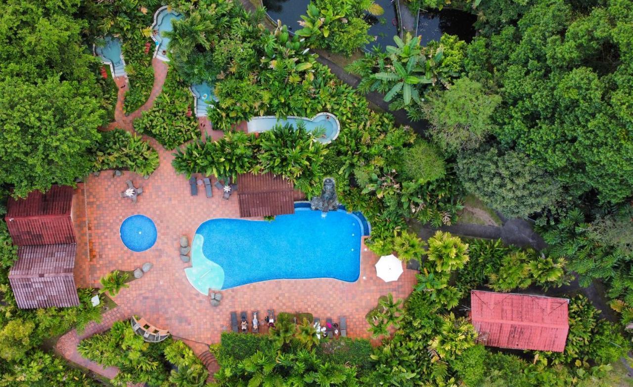 Casa Luna Hotel & Spa La Fortuna Exterior photo